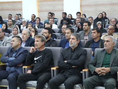 نشست صمیمی والدین آکادمی با مسئولین