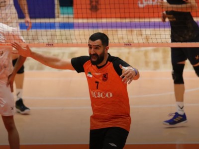 حضور بازیکن والیبال مس رفسنجان در جمع برترین‌های هفته
